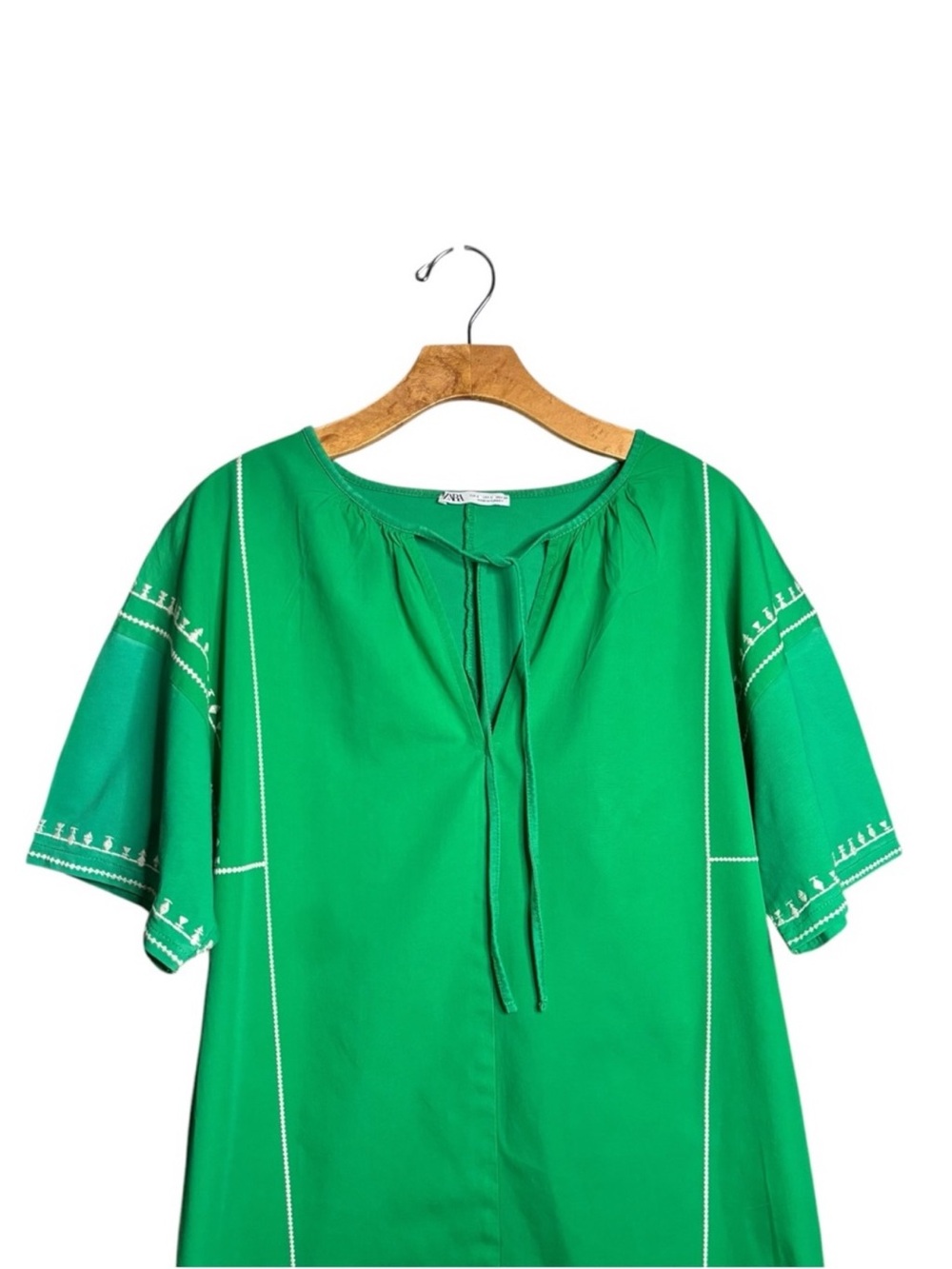 Zara Green Boho Tunic Dress with White Embroidery and Neck Tie Size Small - Picture 3 of 8